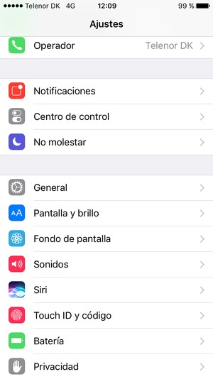 Vuelva al menú Ajustes, desplácese y seleccione Batería