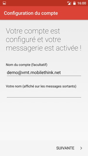 Donnez un nom à votre compte et saisissez votre nom. Sélectionnez SUIVANTE