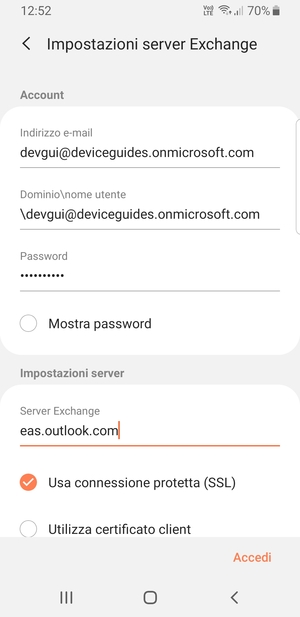 Inserisci Nome utente e l'indirizzo del server Exchange. Seleziona Accedi