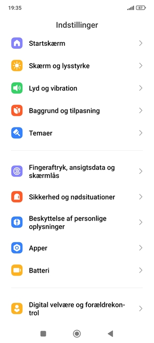 Scroll til og vælg Fingeraftryk, ansigtsdata og skærmlås