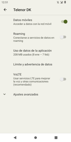 Para cambiar la red en caso de problemas de conectividad, desplácese y seleccione Ajustes avanzados