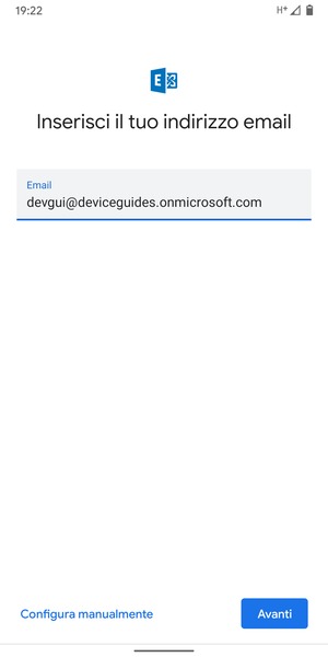 Inserisci il tuo indirizzo email e seleziona Configura manualmente