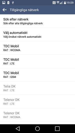 Välj en nätverksoperatör från listan