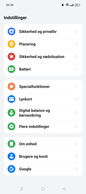 Scroll til og vælg Om enhed