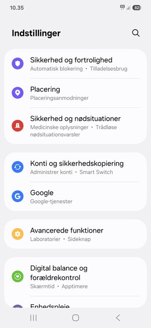 Scroll til og vælg Konti og sikkerhedskopiering