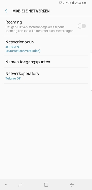 Om van netwerk te wisselen in geval van netwerkproblemen, selecteert u Netwerkoperators