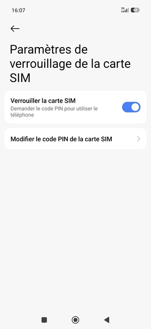 Sélectionnez Modifier le code PIN de la carte SIM