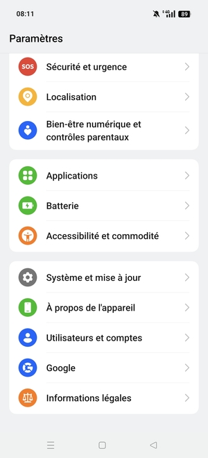 Retournez au menu Paramètres et sélectionnez Utilisateurs et comptes