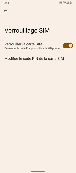 Sélectionnez Modifier le code PIN de la carte SIM