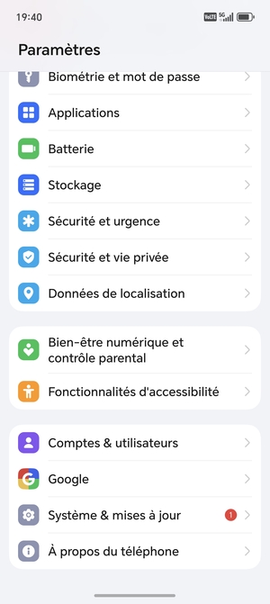Faites défiler et sélectionnez Sécurité et vie privée