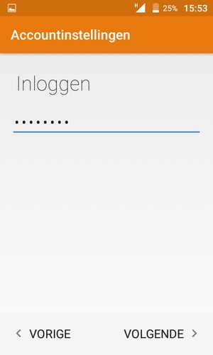 Voer uw Gmail of Hotmail wachtwoord in en selecteer VOLGENDE