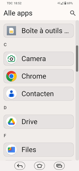 Scroll naar en selecteer Contacten