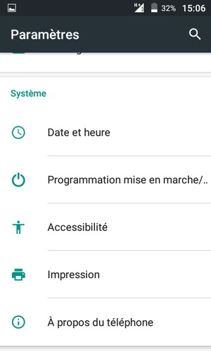 Faites défiler et sélectionnez À propos du télephone