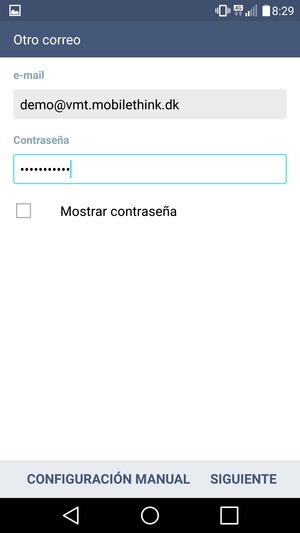 Introduzca su Dirección de correo electrónico y Contraseña. Seleccione SIGUIENTE