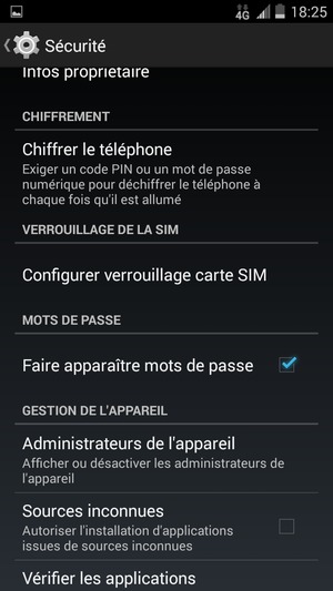 Pour modifier le code PIN de la carte SIM, retournez dans le menu Sécurité et sélectionnez Configurer verrouillage carte SIM