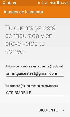 Déle a su cuenta un nombre y escriba su nombre. Seleccione SIGUIENTE