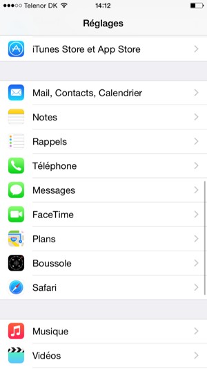 Faites défiler et sélectionnez Mail, Contacts, Calendrier
