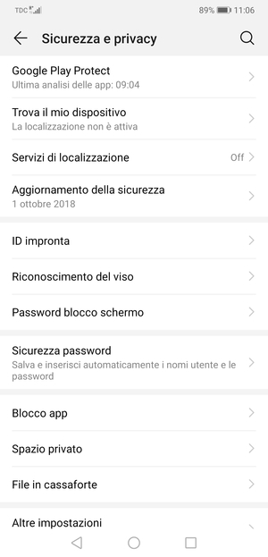 Per attivare il blocco dello schermo, vai al menu Sicurezza e privacy e seleziona Password blocco schermo