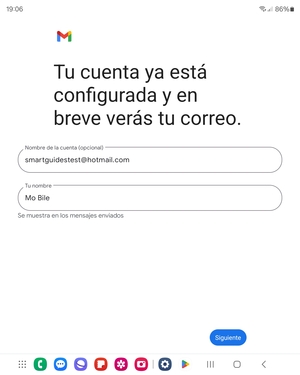 Déle a su cuenta un nombre y escriba su nombre. Seleccione Siguiente