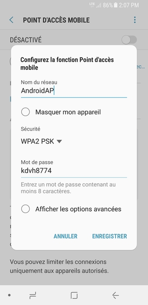 Saisissez un mot de passe d'au moins 8 caractères et sélectionnez ENREGISTRER