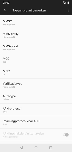 Scroll naar beneden en voer internetgegevens in