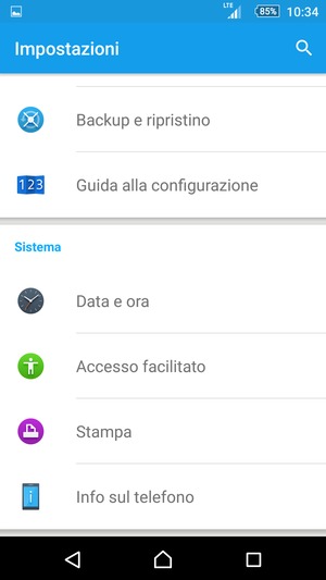 Scorri e seleziona Info sul telefono