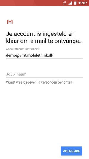 Geef uw account een naam en voer uw naam in. Selecteer VOLGENDE