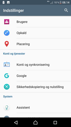 Vend tilbage til menuen Indstillinger og vælg Konti og synkronisering