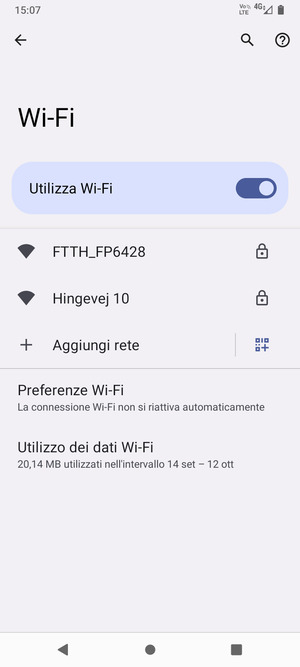 Seleziona la rete wireless a cui desideri connetterti