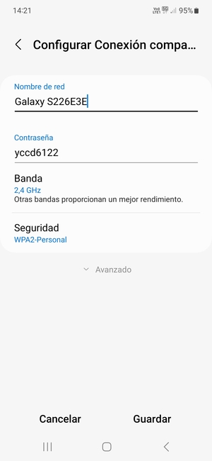 Introduzca una contraseña de al menos 8 caracteres y seleccione Guardar