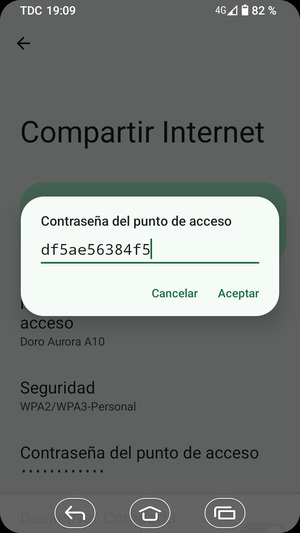 Introduzca una contraseña de punto de acceso Wi-Fi de al menos 8 caracteres y seleccione Aceptar