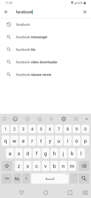 Voer de app-naam in en selecteer Zoeken