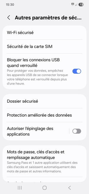 Sélectionnez Sécurité de la carte SIM