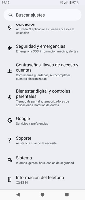 Desplácese y seleccione Contraseñas, llaves de acceso y cuentas