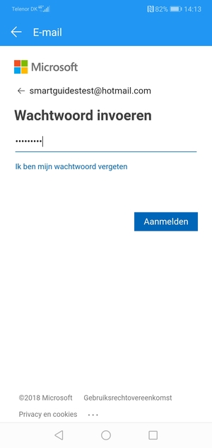 Voer uw Hotmail wachtwoord in en selecteer Aanmelden