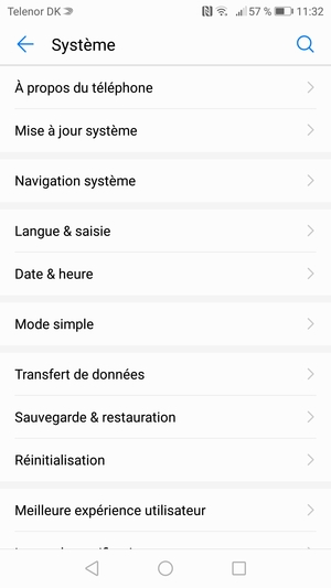 Faites défiler et sélectionnez Mise à jour système