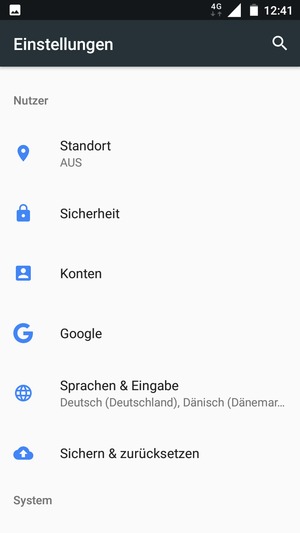 Scrollen Sie und wählen Sie Konten