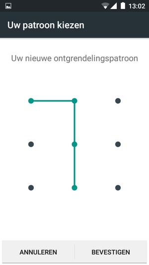 Teken het ontgrendelingspatroon nogmaals en selecteer BEVESTIGEN