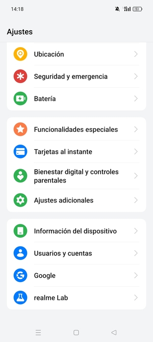 Desplácese y seleccione Usuarios y cuentas