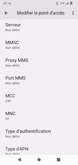 Faites défiler vers le bas et saisissez les informations Internet