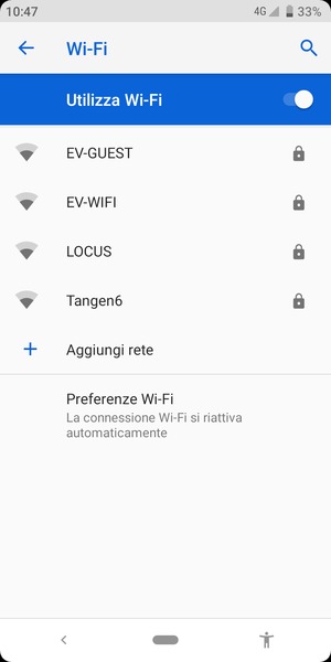 Seleziona la rete wireless a cui desideri connetterti
