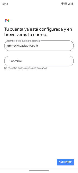 Déle a su cuenta un nombre y escriba su nombre. Seleccione SIGUIENTE