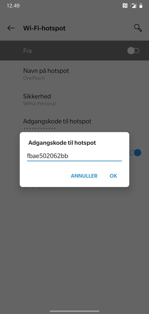 Indtast en Wi-Fi-hotspot adgangskode på minimum 8 tegn og vælg OK