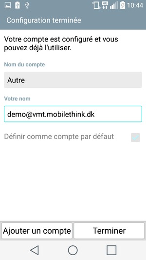Donnez un nom à votre compte et saisissez votre nom. Sélectionnez Terminer