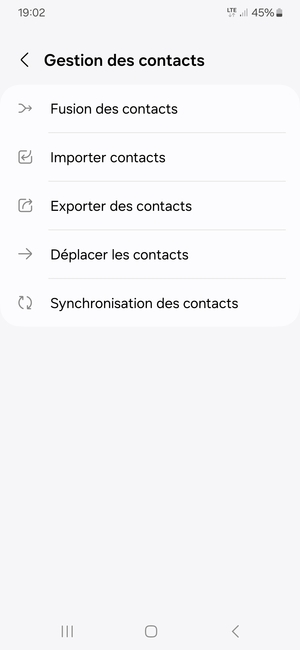 Sélectionnez Importer contacts