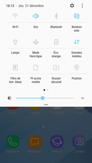 Sélectionnez le bouton v