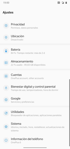 Vuelva al menú Ajustes y seleccione Cuentas