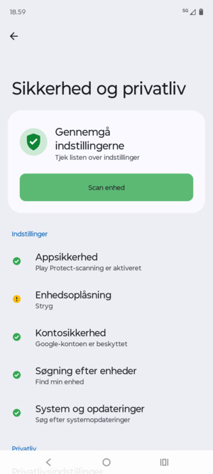 For at aktivere din skærmlås, gå til menuen Sikkerhed og privatliv og vælg Enhedsoplåsning