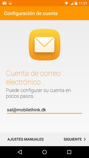 Introduzca su Dirección de correo electrónico y seleccione SIGUIENTE
