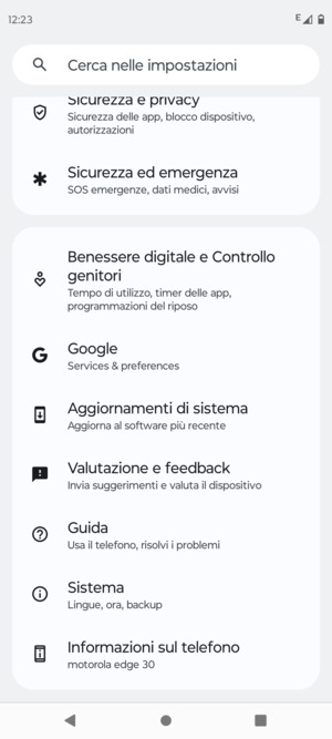 Scorri e seleziona Aggiornamenti di sistema